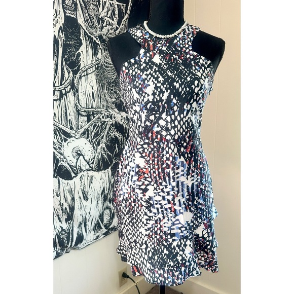 Parker Dresses & Skirts - •Parker• Geometric ruffle mini dress